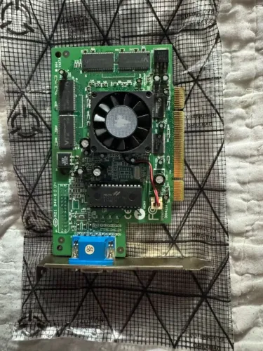 Placa de Vídeo RIVA TNT2 M64 32MB PCI Retrô - Impecável / Coleção