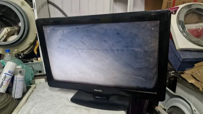 TV Philips 32PL3605D/78. COM DEFEITO