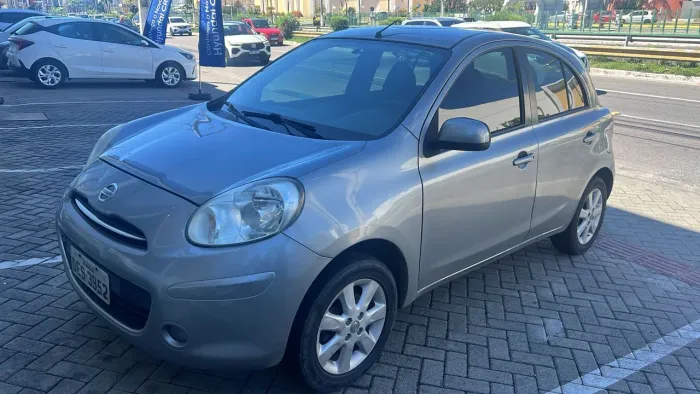 Nissan March S 1.0 16V Flex Fuel 5P 2014