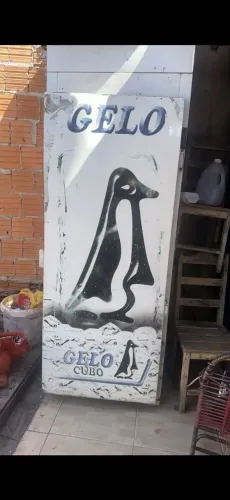 Vendo freezer de gelo