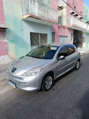 Peugeot 207 XR 1.4 Flex 8V 5P 2012