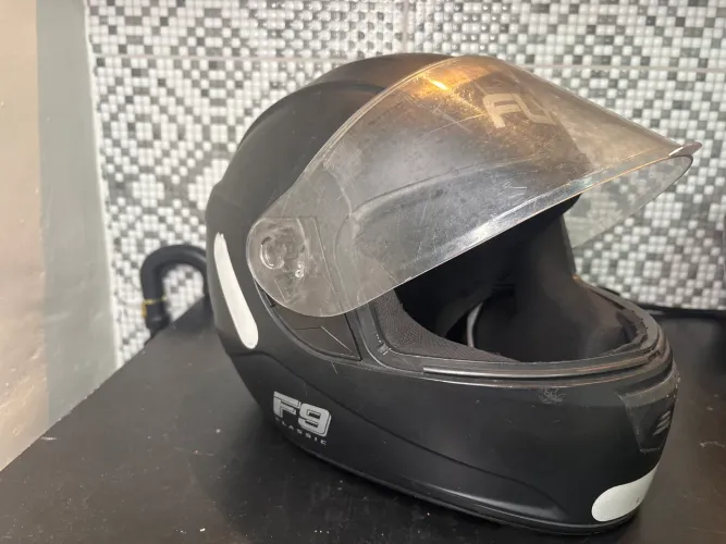 Capacete FLY
