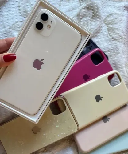 iPhone 11 128GB - Excelente Estado / Sem Detalhes