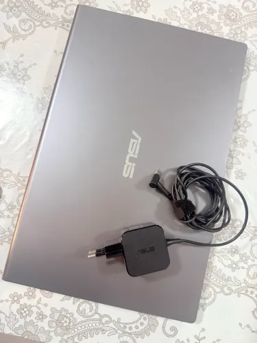 Vende se notebook
