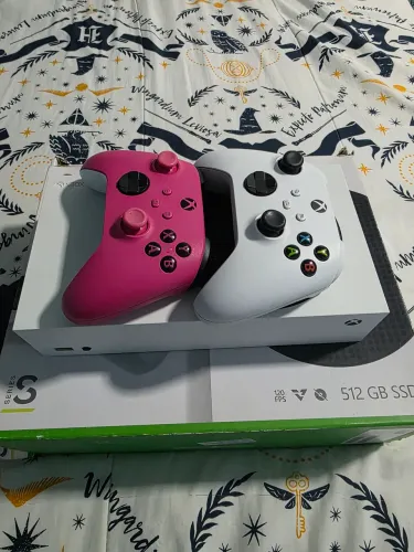 Xbox Series S + 2 Controles Originais + Caixa e NF