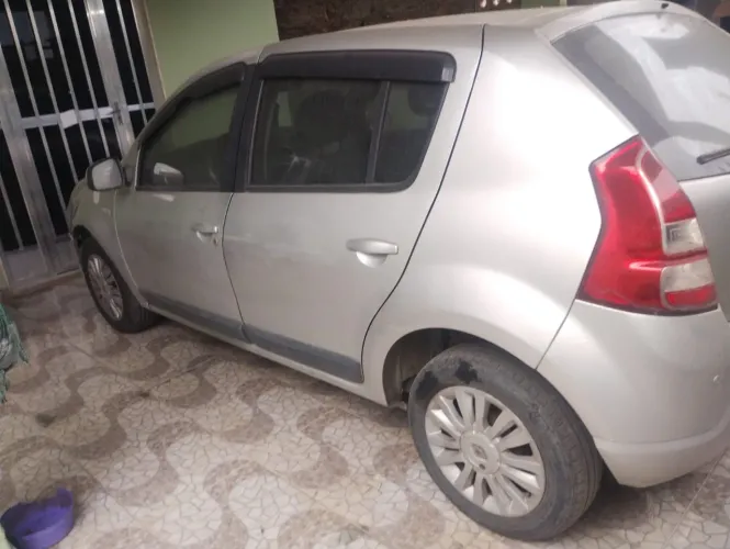 Renault Sandero Privilège Hi-flex 1.6 16V 5P AUT 2012