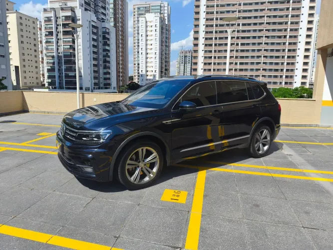 Volkswagen Tiguan Allspac R-line 350 TSI 2.0 4X4 2019