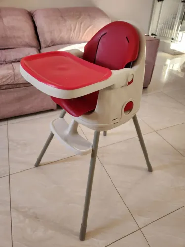 Cadeira de Alimentação Safety 1st Jelly (Vermelha) - Quase Nova!
