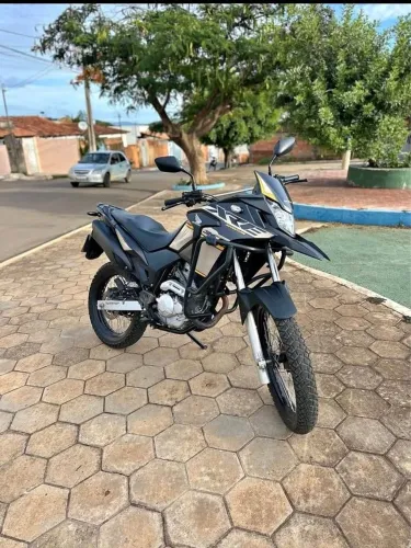 VENDO XRE 300 NO BOLETO