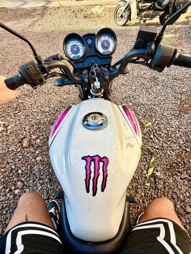 Yamaha Factor 125, ano 2016, em excelente estado de conservação e funcionamento.