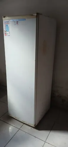Geladeira Consul em bom funcionamento