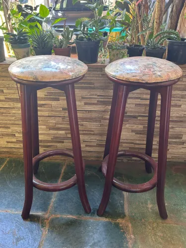 Banquetas para sala ou cozinha