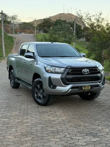 Toyota Hilux CD SR 4X4 2.8 TDI Diesel Aut. 2022