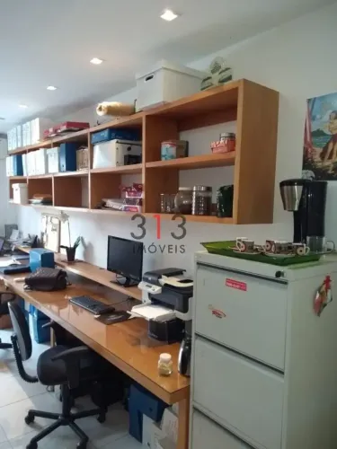 Excelente Sala comercial com 49m2 Em 3 ambientes banheiro varanda 2 recepcao armarios embu
