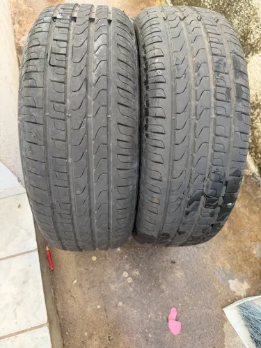 Pneus R16 para carro pequeno 2 por 390