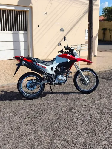 Bros 160