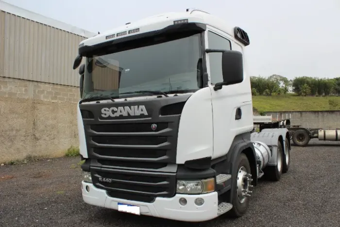 "Scania R440 A 6.2 2015 - Potência e Conforto na Estrada"