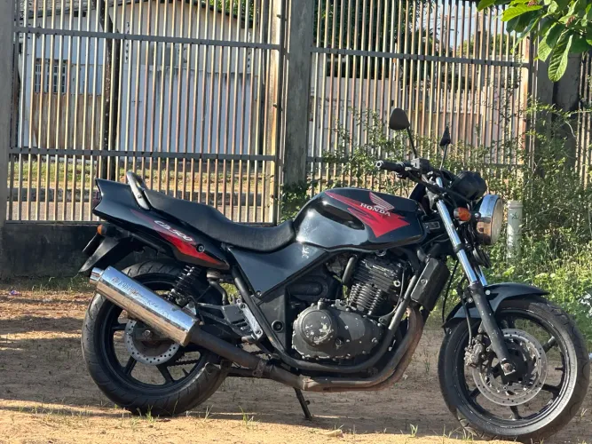 Vende se CB 500 17,500 