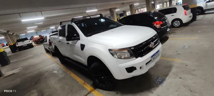 Ford Ranger XLS 2.5 16V 4X2 CD Flex 2014