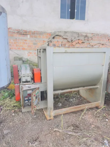 Ribbon blender 