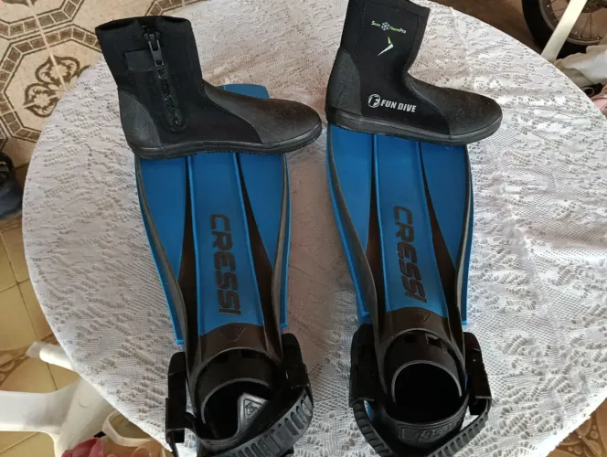 Nadadeira e Bota de Mergulho