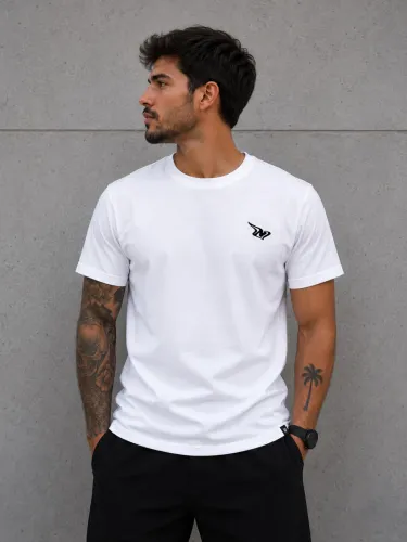 Camiseta Onbongo Branca - Malha Peruana Casual Premium 30:1