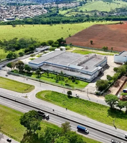 Galpão Logístico e Industrial às margens da Dutra em Caçapava