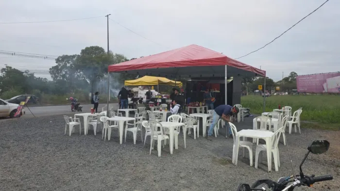 Tenda 6x6 nova
