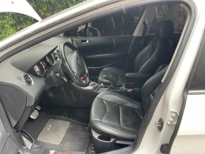 Peugeot 408 Sedan Griffe 1.6 Turbo 16V 4P Aut. 2013