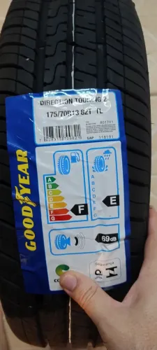 Pneu Goodyear 175/70/13 2unidades cada R$220,00 novo
