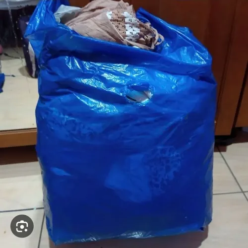 Lote de roupas para brechó