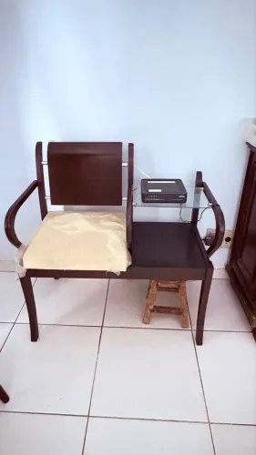 Mesa de telefone com cadeira , raridade