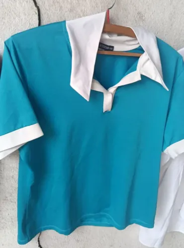 Camiseta feminina polo