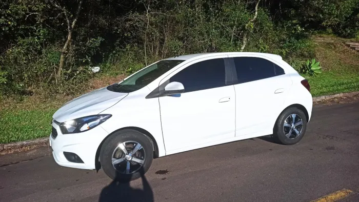 Chevrolet Onix Hatch LT 1.0 8V Flex Mec. 4P 2017