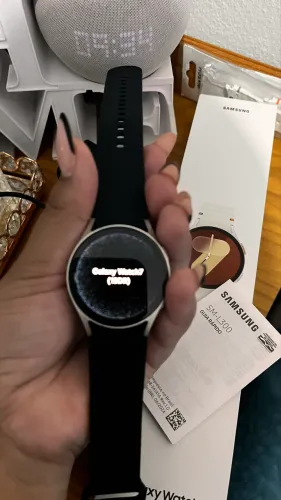 Samsung Galaxy Watch7 Smartwatch 44mm BT Galaxy AI - Prata