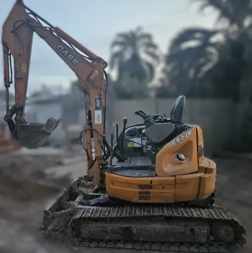 Mini Escavadeira Case CX27B