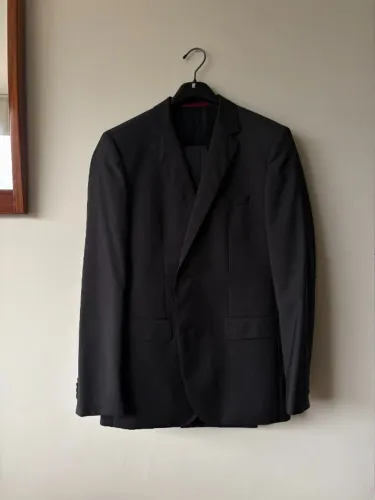 Terno hugo boss hugo original preto tam 50 (blazer + calça)