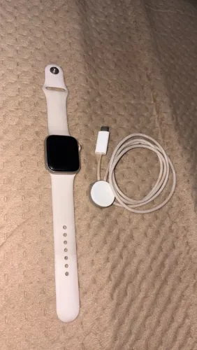 Apple Watch series 9 Starlight 41 mm GPS