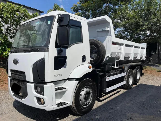 Vendo basculante caçamba cargo 1731 6x2