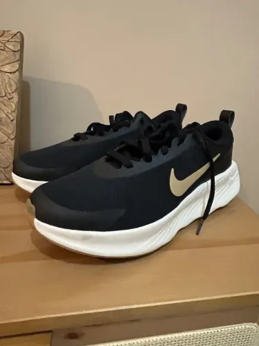 Tênis Nike