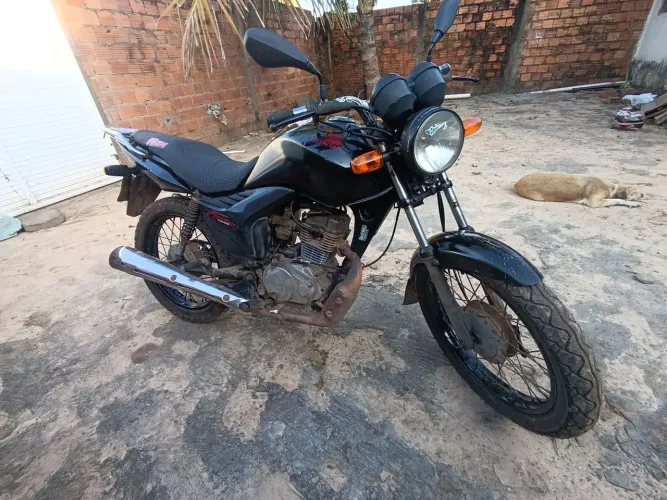 Vendo fan 125 partida $6400 hj ouvindo proposta