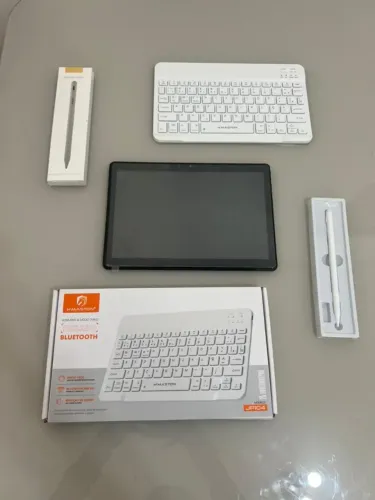 Tablet + Teclado + Caneta
