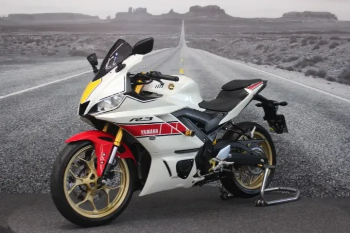 YAMAHA YZF R-3 60 TH ANNIVERSARY EDITION 2023