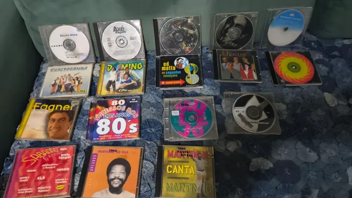 15 CDs Diversos - Capas Avariadas - R$ 30