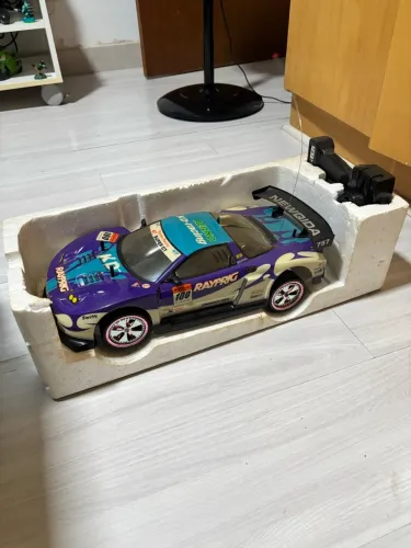 Carrinho de Controle Remoto Super GT Raybrig (Colecionável na Caixa)