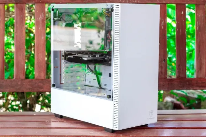 Xeon E5 2620 - 16GB - RX 580