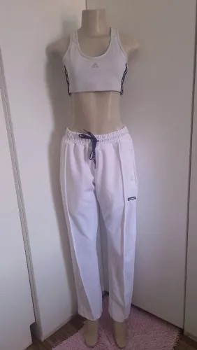 Conjunto de moletom e top Adidas