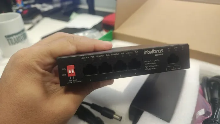 Switch POE 5p Intelbras