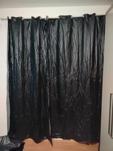 Cortina Blackout preta