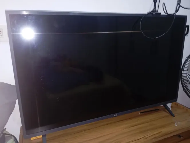 TV LG 40 POLEGADAS, SMART TV.